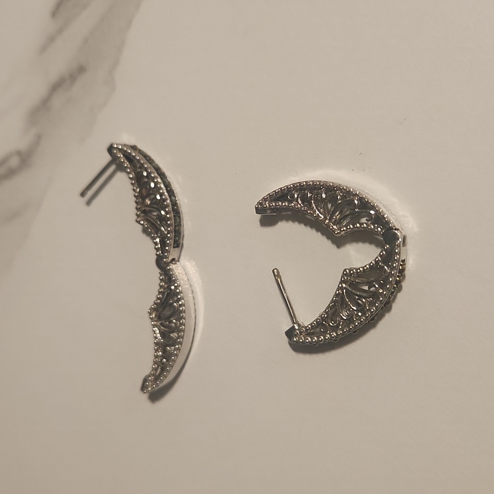 Elegant Sterling Silver Huggie Earrings - Picture 2 of 5